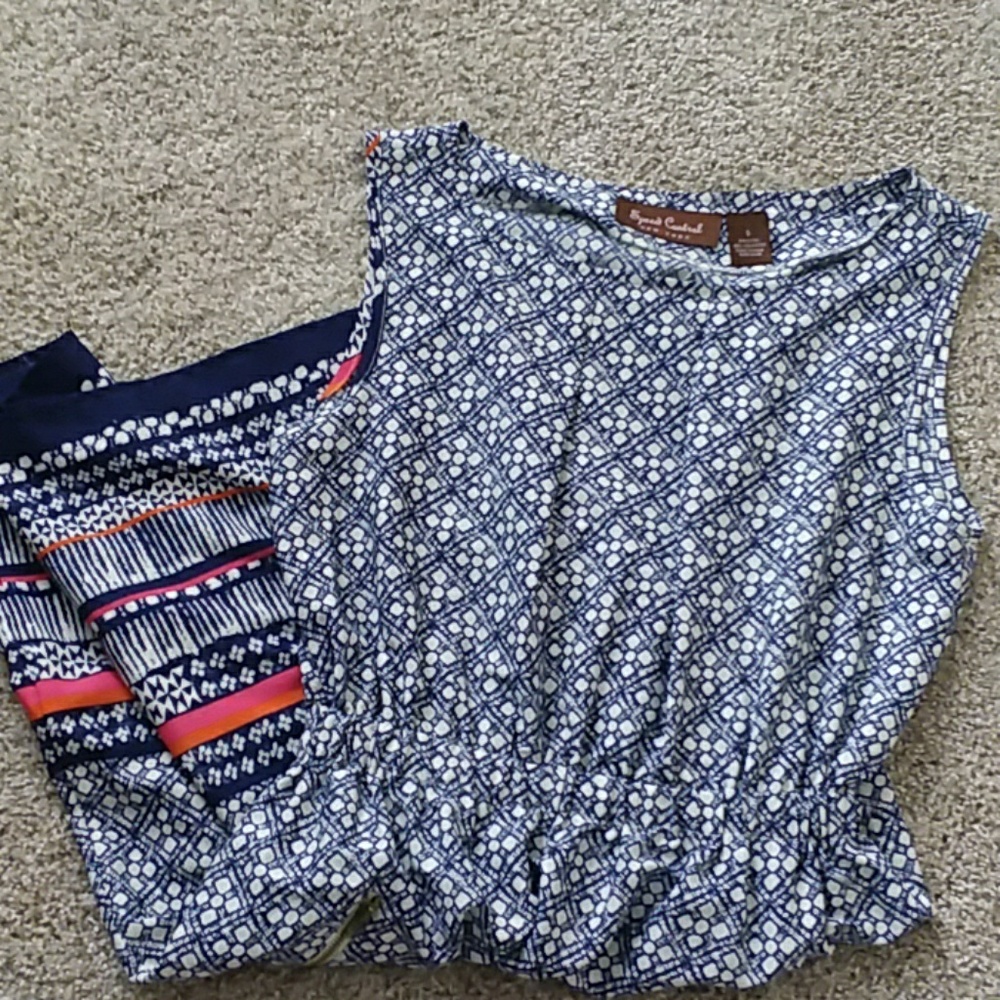 Dress - Picture 4 of 4
